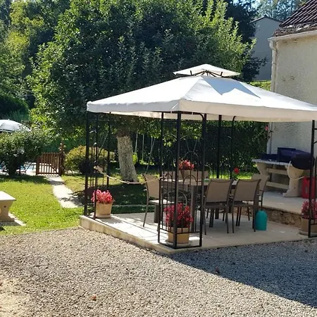 Hébergement de vacances Chez Lilly **** Charmant Et Authentique Frayssinet-le-Gélat